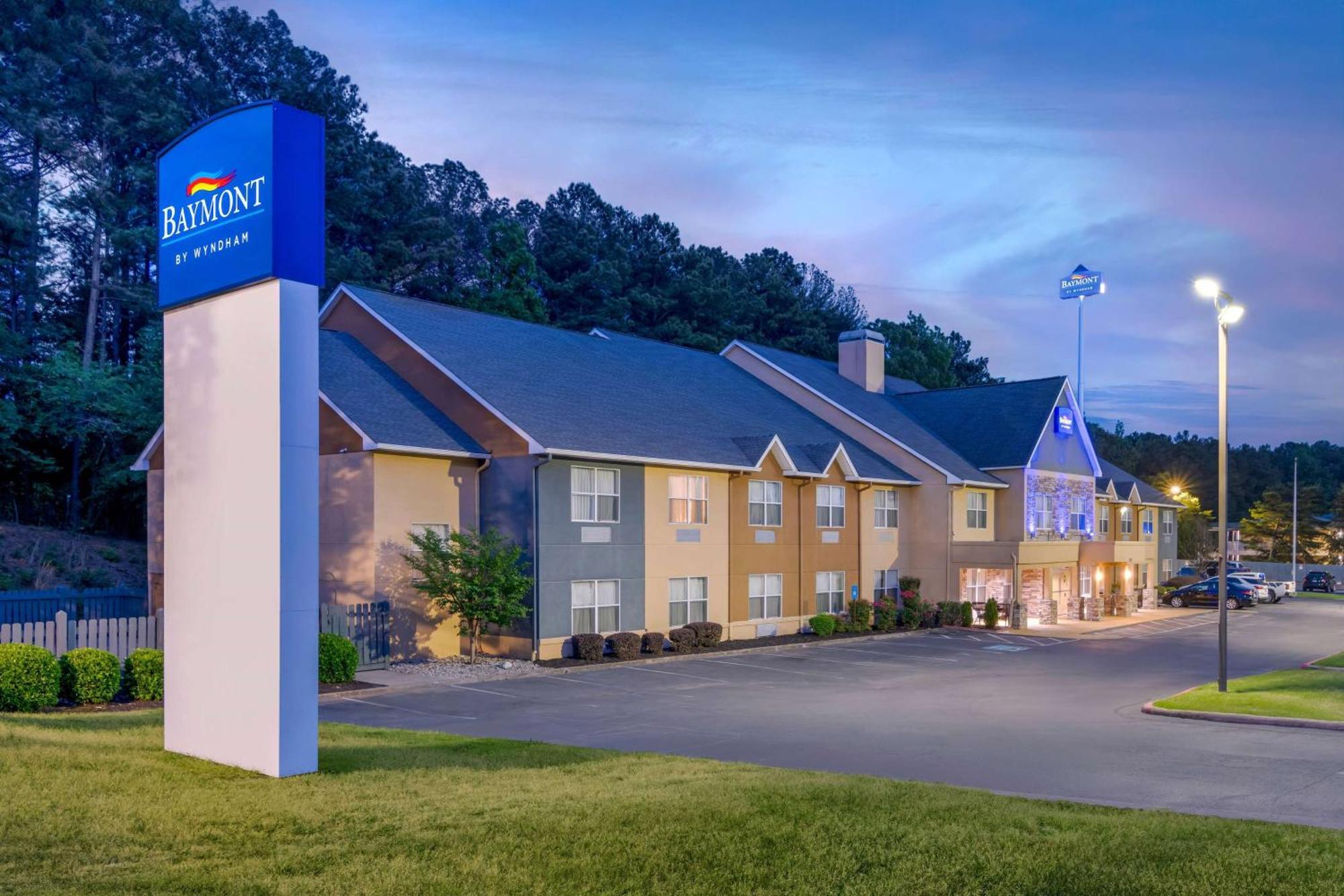 Baymont By Wyndham Kennesaw Hotel Exterior photo